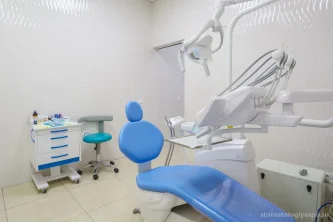 Стоматологическая клиника Династия СТ на проспекте Обуховской Обороны Фотография 2